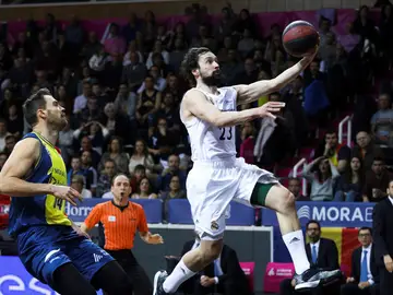 Sergio Llull entra a canasta Sergio Llull entra a canasta