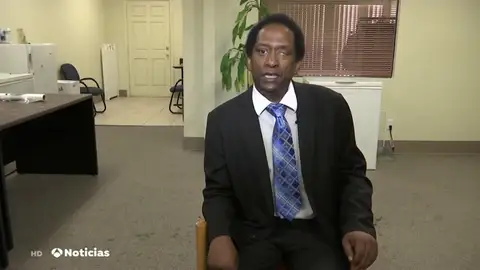 Un activista afroamericano logra ser el líder de un grupo neonazi de EEUU con el objetivo de destruirlo Un activista afroamericano logra ser el líder de un grupo neonazi de EEUU con el objetivo de destruirlo