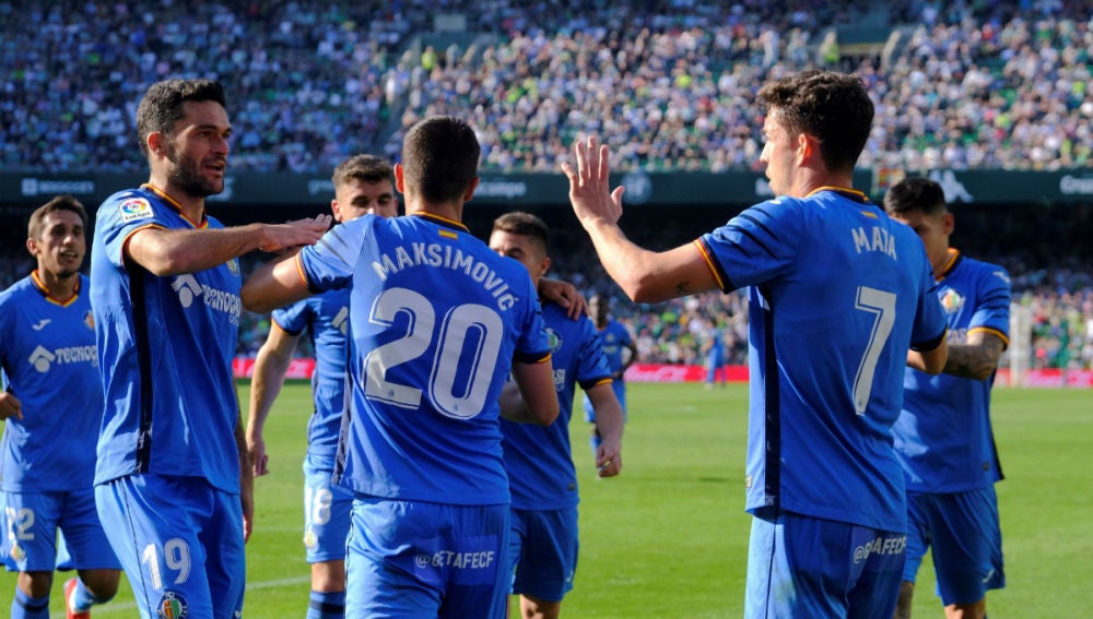 El Getafe celebra un gol