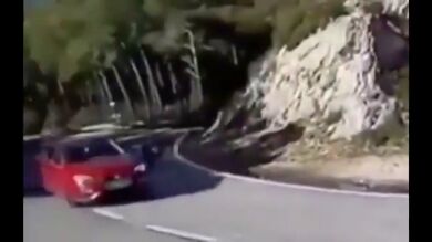Idenitificado un conductor temerario al que grabaron a punto de arrollar a varios motoristas
