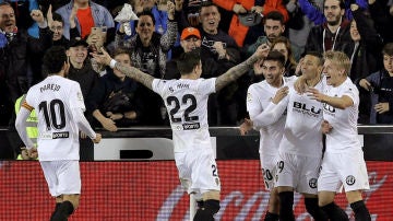El Valencia celebra un gol