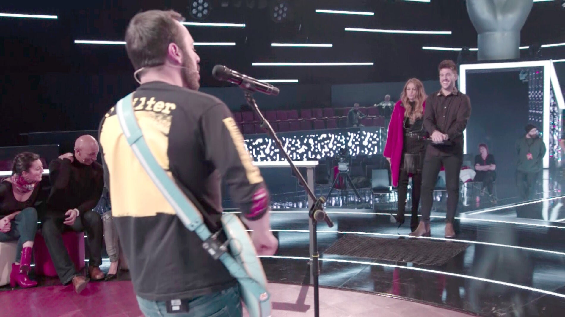 V&Iacute;DEO-LA VOZ:Paulina Rubio y Antonio Jos&eacute; aplauden en ensayo de Rosco: &ldquo;Tiene muy buen rollo&rdquo;