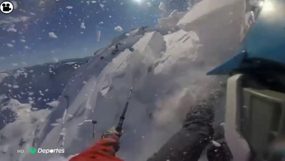 La escalofriante avalancha que sorprendió a tres esquiadores en Baqueira