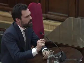 Torrent ante el tribunal del procés: "Tengan presente que volveremos a votar" Torrent ante el tribunal del procés: "Tengan presente que volveremos a votar"