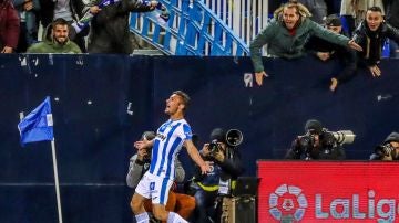 Óscar celebra su gol contra el Levante