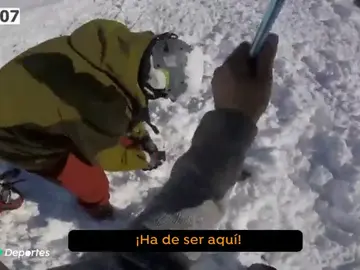 El angustioso rescate del esquiador que quedó atrapado tras una brutal avalancha en Baqueira: más de diez minutos sepultado en la nieve El angustioso rescate del esquiador que quedó atrapado tras una brutal avalancha en Baqueira: más de diez minutos sepultado en la nieve