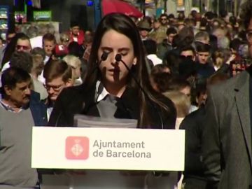 La hermana de una de las víctimas de los atentados de Cataluña a las autoridades: "Ayuda, empatía y cariño, son palabras que hemos echado en falta"