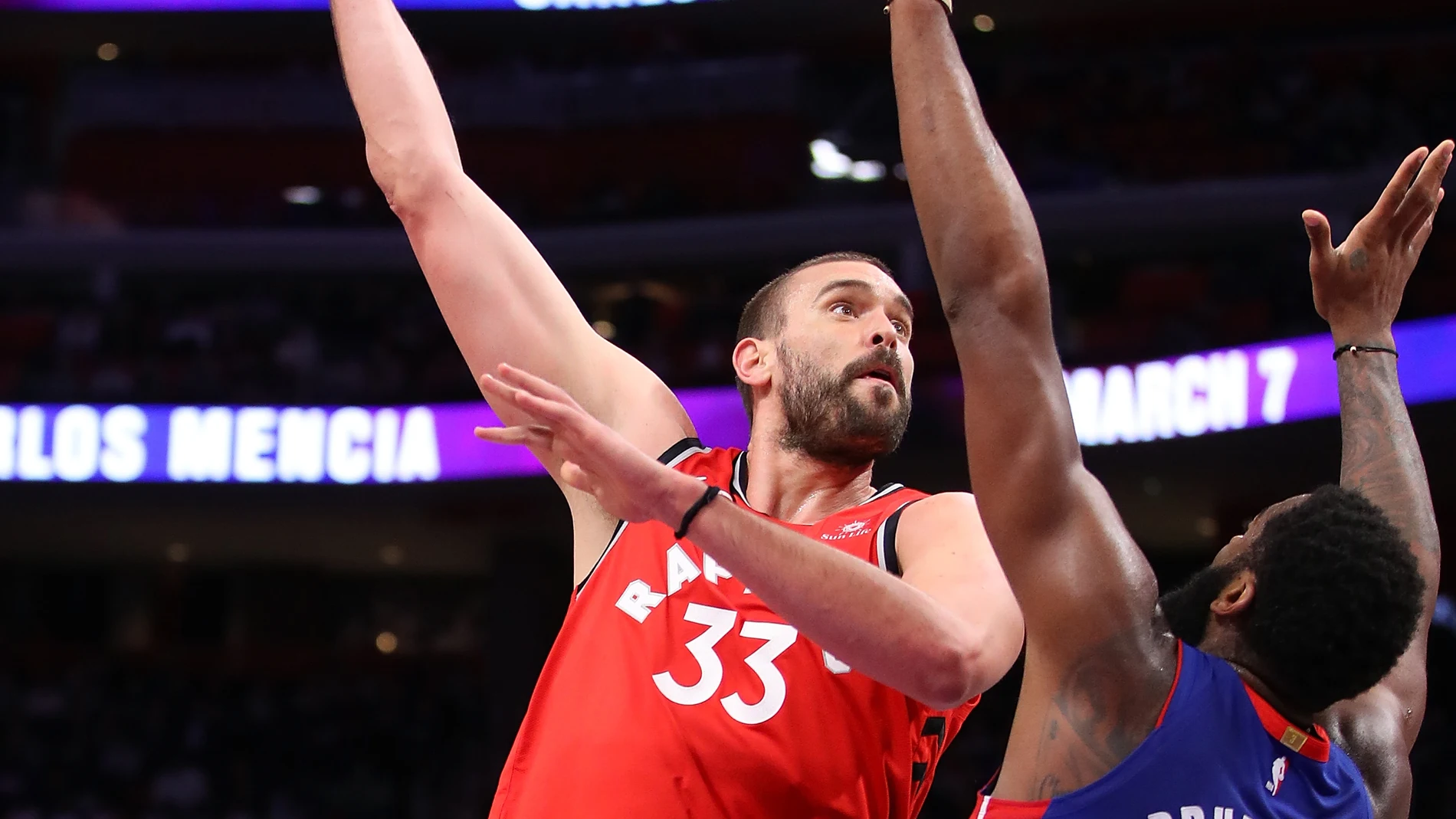 Marc Gasol jugando con los Toronto Raptors Marc Gasol jugando con los Toronto Raptors