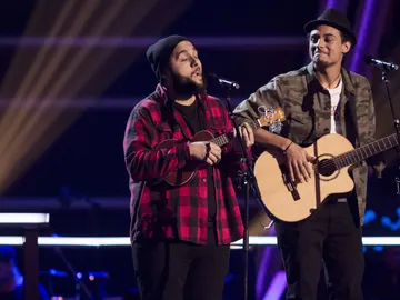 VÍDEO-LA VOZ: Domingo Ondiz y Roy Borland cantan ‘Stand by me’ en los Asaltos de ‘La Voz’ VÍDEO-LA VOZ: Domingo Ondiz y Roy Borland cantan ‘Stand by me’ en los Asaltos de ‘La Voz’