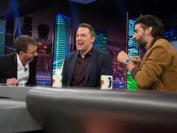 El divertido momento de Ben Affleck con la traductora en 'El Hormiguero 3.0' El divertido momento de Ben Affleck con la traductora en 'El Hormiguero 3.0'