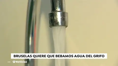 La UE acuerda formentar el uso del agua de grifo gratis en bares y restastaurantes La UE acuerda formentar el uso del agua de grifo gratis en bares y restastaurantes