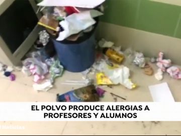 REEMPLAZO La huelga de los servicios de limpieza en los institutos de Valencia se prolonga por los recortes en educación 