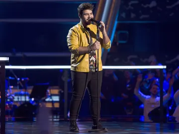 VÍDEO-LA VOZ: Agustín Sánchez canta ‘Tu refugio’ en los Asaltos de ‘La Voz’ VÍDEO-LA VOZ: Agustín Sánchez canta ‘Tu refugio’ en los Asaltos de ‘La Voz’