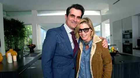 Julie Bowen junto a su compañero Ty Burrell Julie Bowen junto a su compañero Ty Burrell