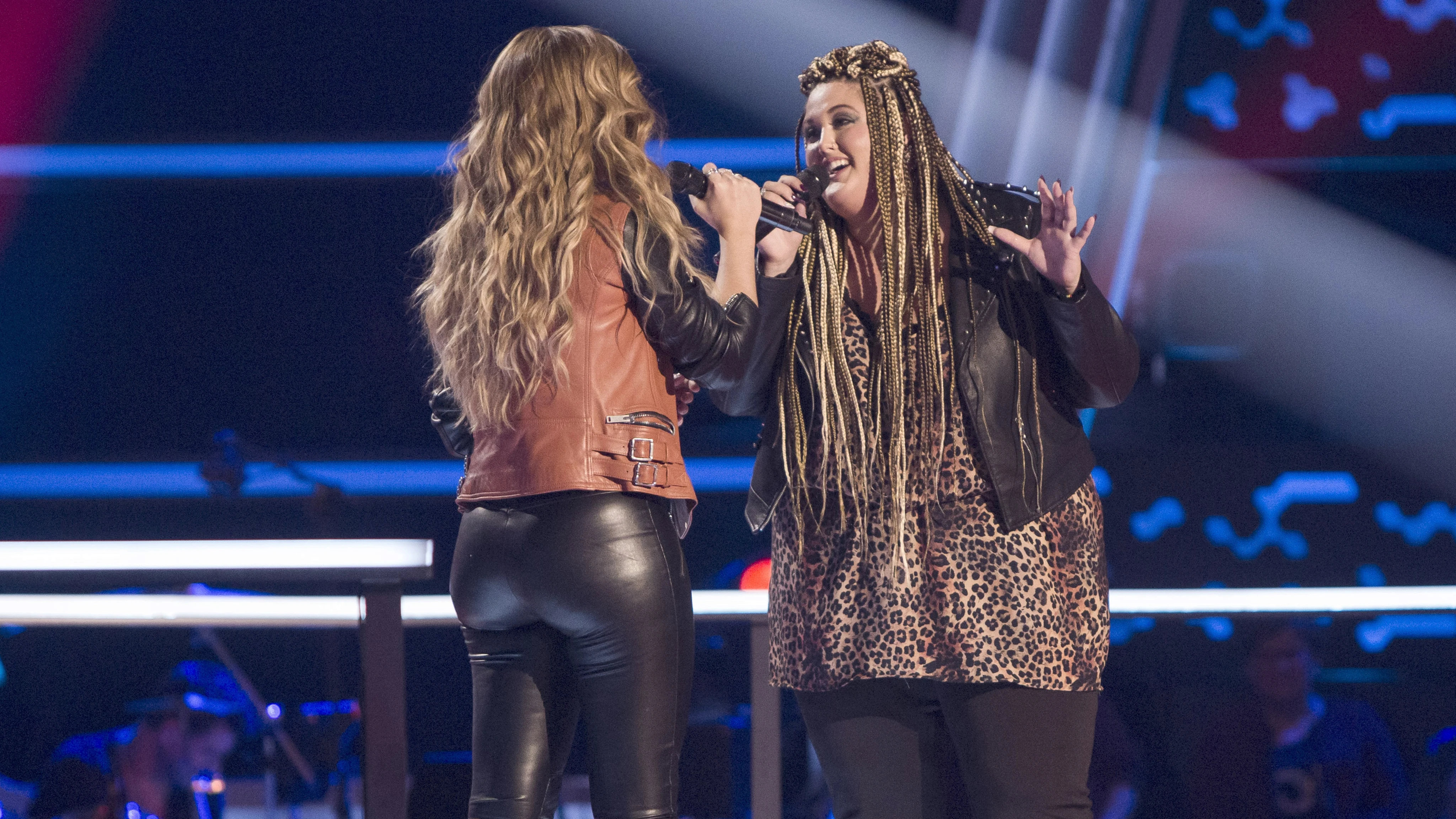 VÍDEO: Miriam Rodríguez canta ‘No te pude retener’ con Adriana Rosa 