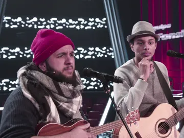 VÍDEO-LA VOZ: Domingo Ondiz y Roy Borland, preocupados por un importante matiz de su canción durante su ensayo de los Asaltos VÍDEO-LA VOZ: Domingo Ondiz y Roy Borland, preocupados por un importante matiz de su canción durante su ensayo de los Asaltos
