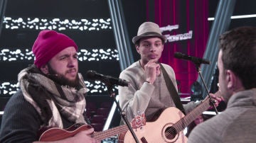 V&Iacute;DEO-LA VOZ: Domingo Ondiz y Roy Borland, preocupados por un importante matiz de su canci&oacute;n durante su ensayo de los Asaltos