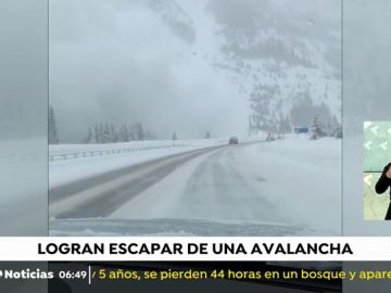 Gran avalancha en una autopista de Colorado
