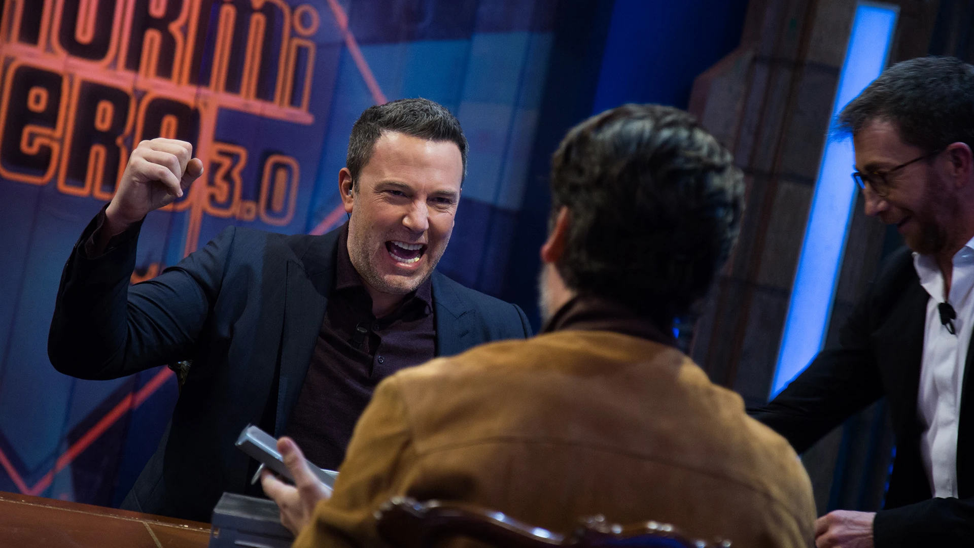 Mentiras y risas, protagonistas del divertido juego de Ben Affleck y Oscar Isaac en 'El Hormiguero 3.0' Vídeo - Mentiras y risas, protagonistas del divertido juego de Ben Affleck y Oscar Isaac en 'El Hormiguero 3.0'