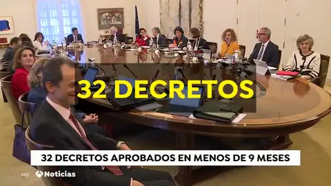 El PP avisa de que llegarán a los tribunales si se siguen aprobando medidas por decreto El PP avisa de que llegarán a los tribunales si se siguen aprobando medidas por decreto