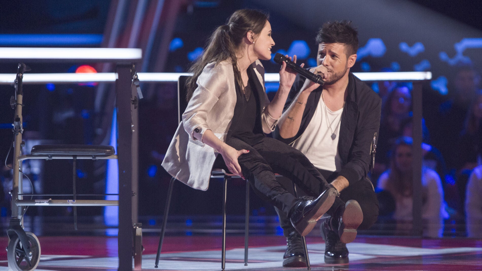 V&Iacute;DEO-LA VOZ:Pablo L&oacute;pez canta con Miriam Fern&aacute;ndez con mucha emoci&oacute;n &lsquo;Sin miedo a nada&rsquo; en &lsquo;La Voz&rsquo;