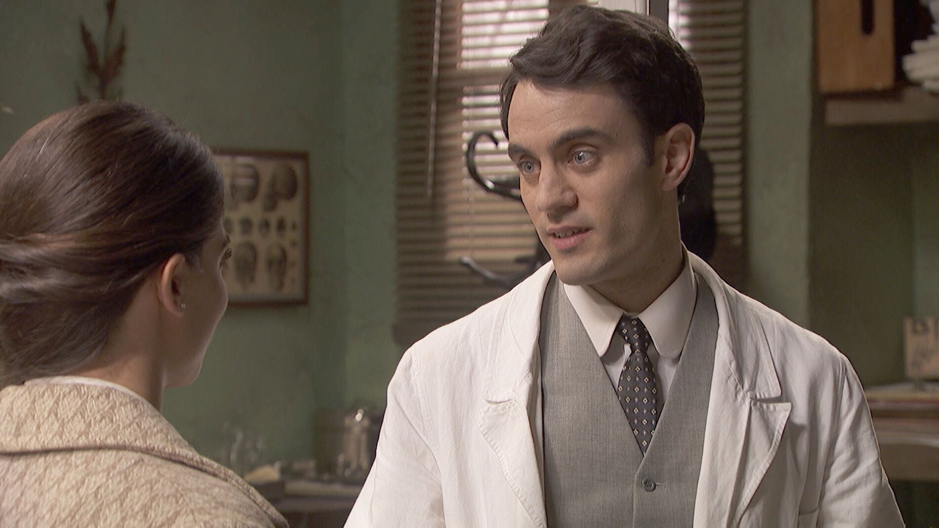 &Aacute;lvaro desvela el mensaje oculto del anillo de compromiso 