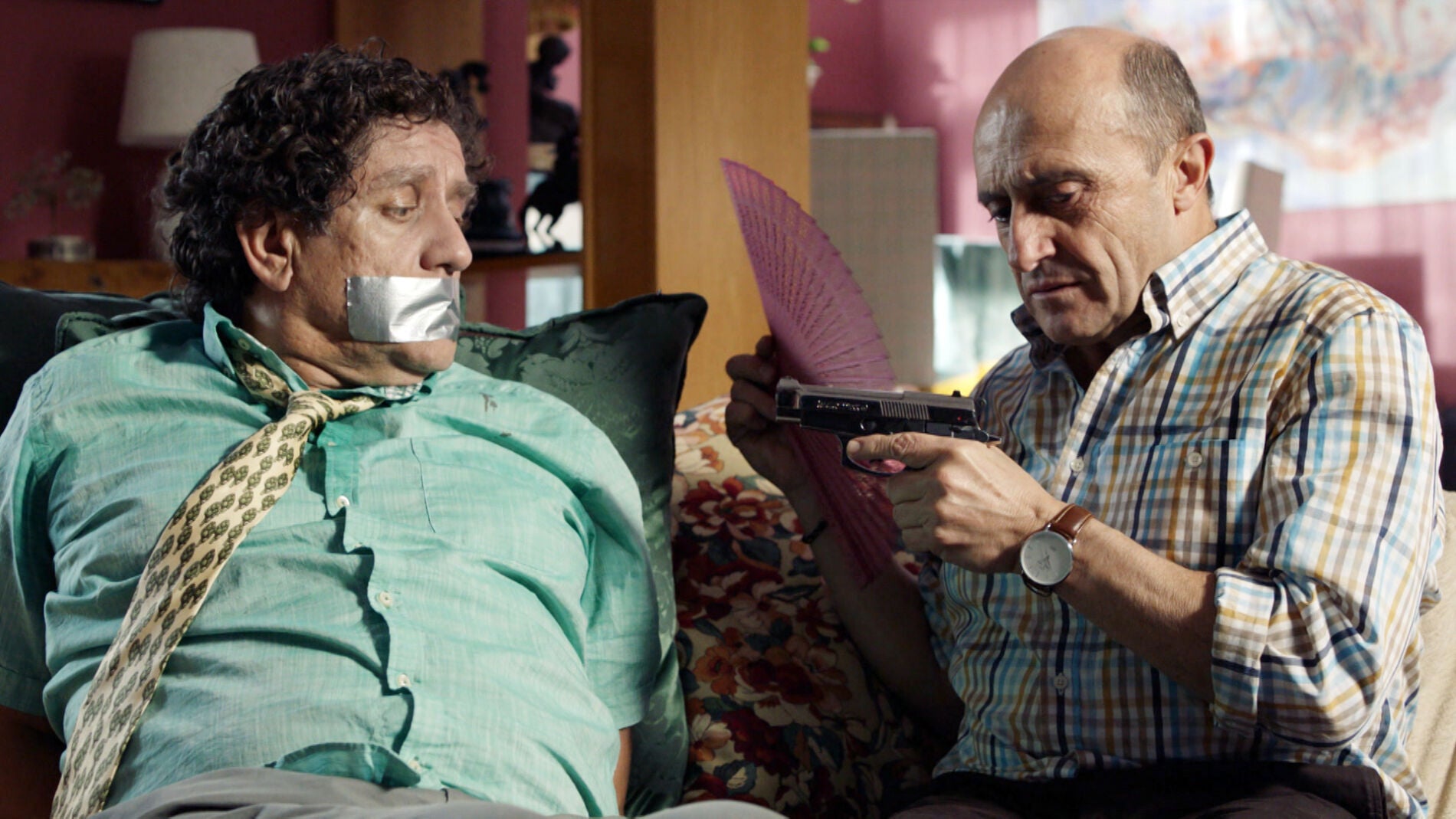 Coral interrumpe la 'conversaci&oacute;n' entre Alfonso y Aguirre