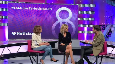 Nuria Donate (izquierda), Susanna Griso y África de Robert. Nuria Donate (izquierda), Susanna Griso y África de Robert.