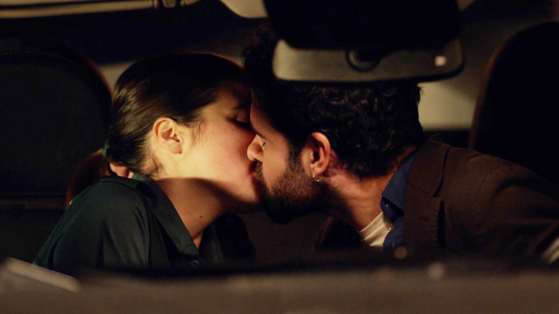 El primer beso entre Mar&iacute;a y Jacobo: atracci&oacute;n, complicidad y amor