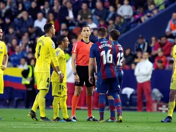 Momento del partido entre Levante y Villarreal Momento del partido entre Levante y Villarreal