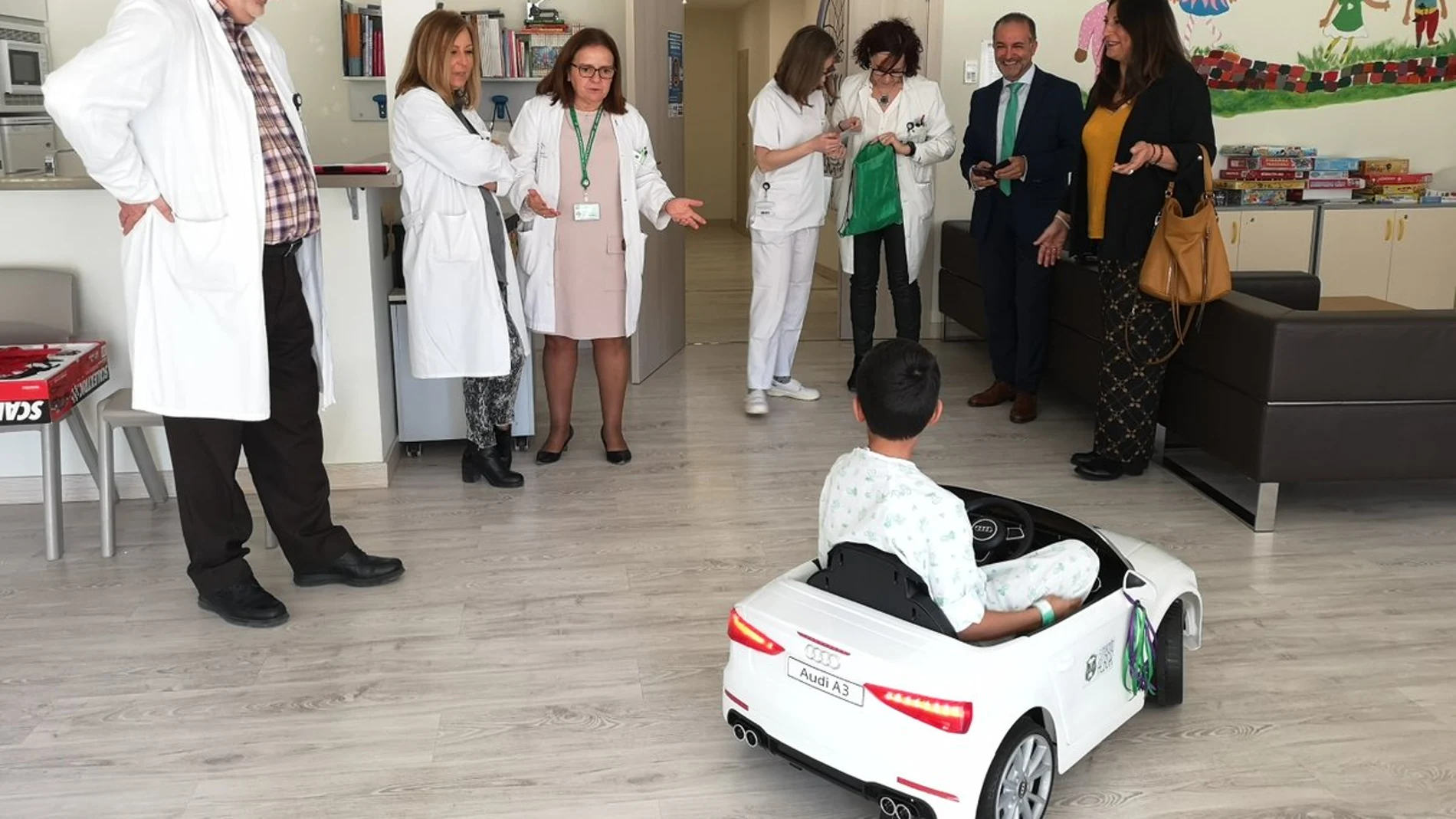 ANDALUCIA.-Jaén.- Los pacientes infantiles del Hospital de Jaén podrán desplazarse al quirófano en un coche eléctrico ANDALUCIA.-Jaén.- Los pacientes infantiles del Hospital de Jaén podrán desplazarse al quirófano en un coche eléctrico