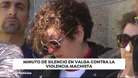 Concentración de repulsa en Valga por el último crimen de violencia de género Concentración de repulsa en Valga por el último crimen de violencia de género