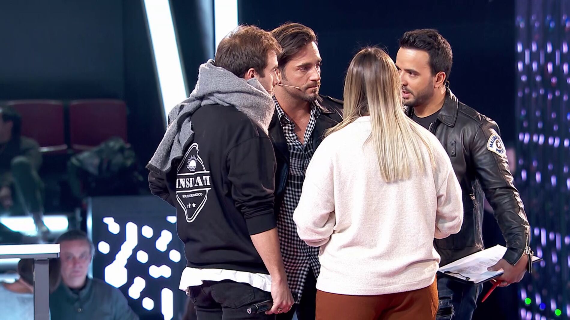 Toque de atenci&oacute;n a &Aacute;lvaro de Luna al llegar al ensayo de la Batalla Final de 'La Voz' con la letra de su canci&oacute;n sin aprender 