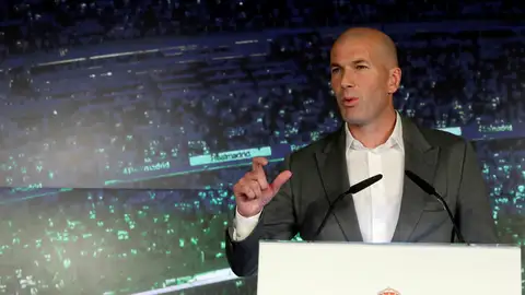 Zidane, en su presentación como entrenador del Real Madrid Zidane, en su presentación como entrenador del Real Madrid