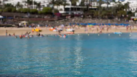 Vista de Playa Blanca en Lanzarote, Canarias. Vista de Playa Blanca en Lanzarote, Canarias.