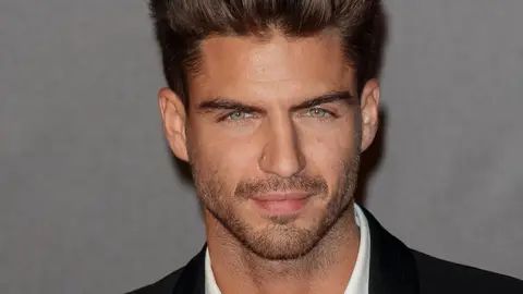 Maxi Iglesias Maxi Iglesias