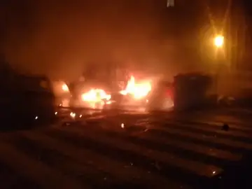 Investigan el inendio de una ambulancia en A Cañiza, Pontevedra Investigan el inendio de una ambulancia en A Cañiza, Pontevedra