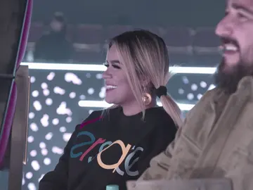 Antonio Orozco y Karol G encantados con el ensayo de Teresa Ferrer y Marcelino: “Me encanta que siempre estéis sonriendo” Antonio Orozco y Karol G encantados con el ensayo de Teresa Ferrer y Marcelino: “Me encanta que siempre estéis sonriendo”