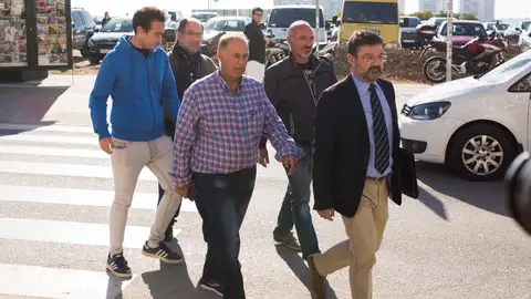 Llegada a la Ciudad de la Justicia de Antonio Sánchez el pocero Llegada a la Ciudad de la Justicia de Antonio Sánchez el pocero