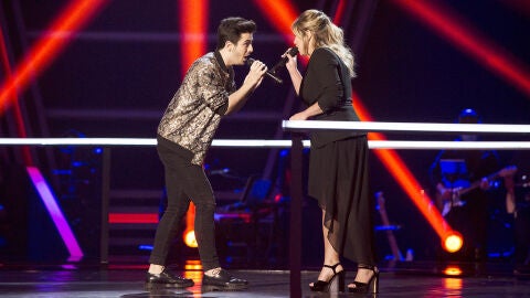 Javier Erro y Apryl Scemama cantan &lsquo;Another love&rsquo; en la Batalla de &lsquo;La Voz&rsquo;