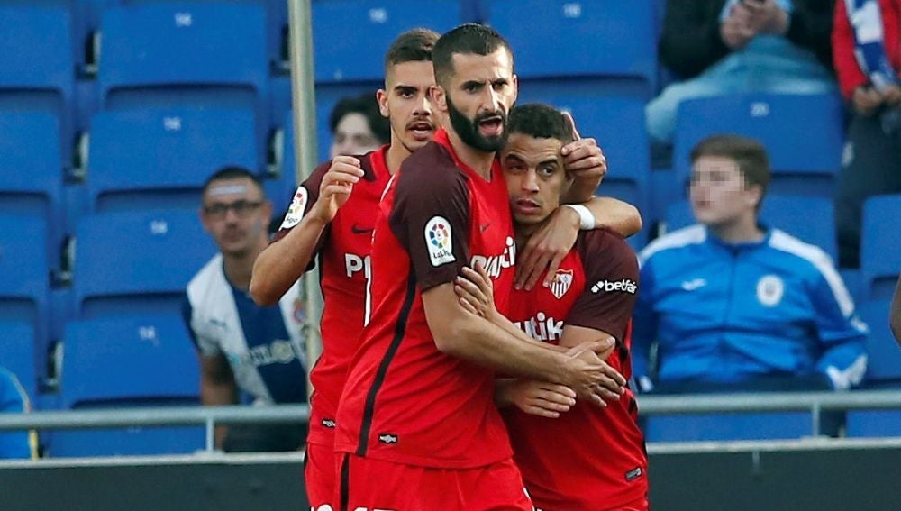 El Sevilla celebra un gol