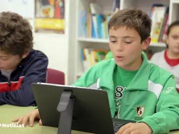 Un niño español gana el premio a mejor lector del mundo Un niño español gana el premio a mejor lector del mundo
