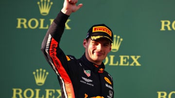 Verstappen, en el podio de Australia
