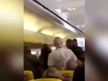 Pelea en un vuelo de Ryanair