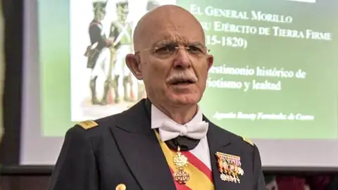 Cuatro militares y un exdiputado del PP, los nuevos fichajes de Vox para las elecciones Cuatro militares y un exdiputado del PP, los nuevos fichajes de Vox para las elecciones