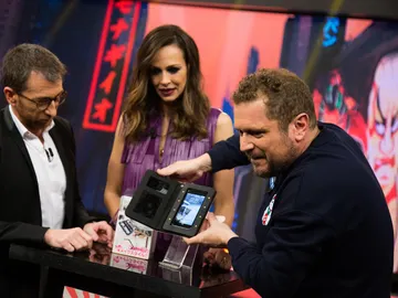 Eva González se declara "fan" de la sección de El Monaguillo en 'El Hormiguero 3.0' Eva González se declara "fan" de la sección de El Monaguillo en 'El Hormiguero 3.0'