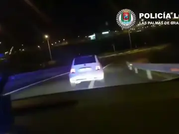 Persecución policial a un hombre reclamado por la justicia Persecución policial a un hombre reclamado por la justicia