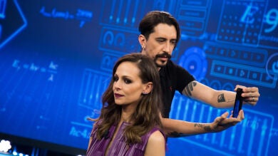 Marron sorprende a Eva González en 'El Hormiguero 3.0' diseñando su imagen en 3D
