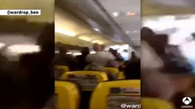 Le muerde la nariz en pleno vuelo Glasgow-Tenerife Sur