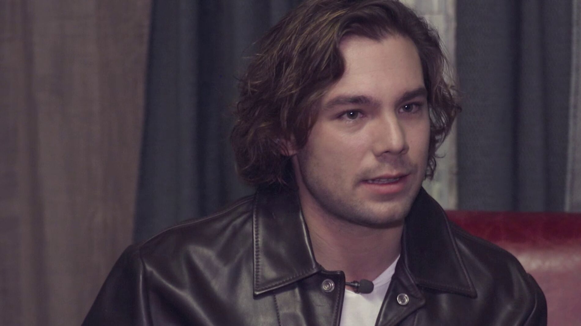 Carlos Cuevas, sobre '45 revoluciones': "Es una serie que va de romper moldes"